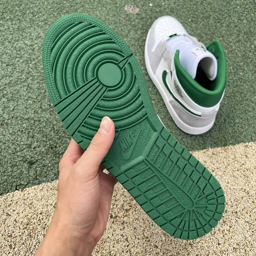 נעלי אייר ג'ורדן 1 מיד בצבע ירוק